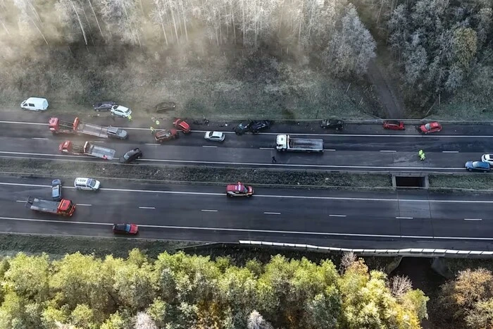Масові ДТП у Фінляндії: десятки авто потрапили в аварію через ожеледь