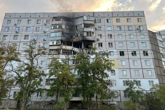 Обстрел Херсона: погибли трое женщин, ранения получили 14 человек