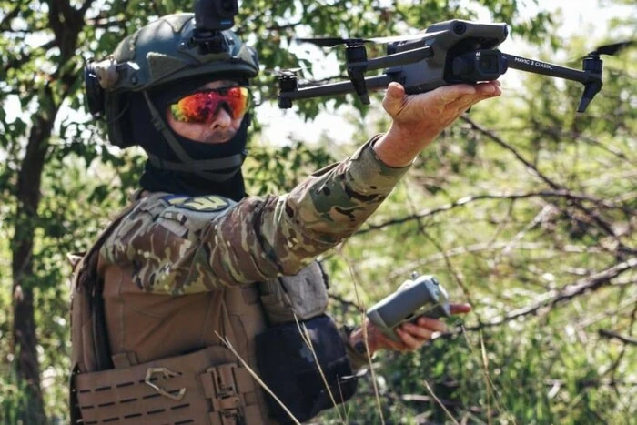Россияне за день сбросили 90 авиабомб на Украину: итоги 1296 дня войны