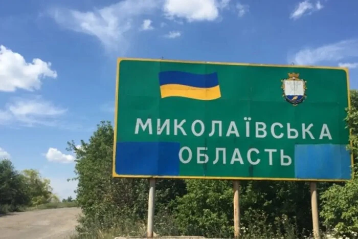 Росіяни вдарили по фермі на Миколаївщині: загинув цивільний працівник