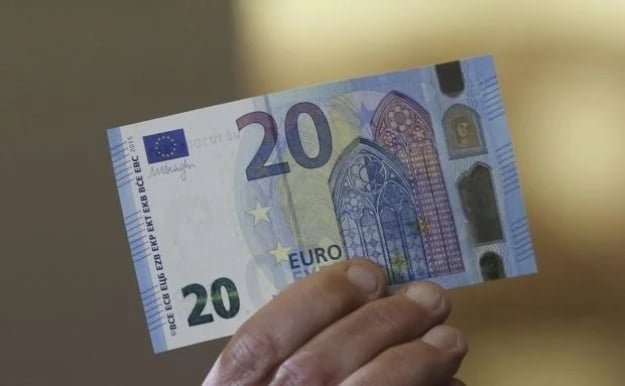 Внедрение ETIAS для украинцев перенесено на 2027 год: стоит ли уже сейчас платить 20 евро