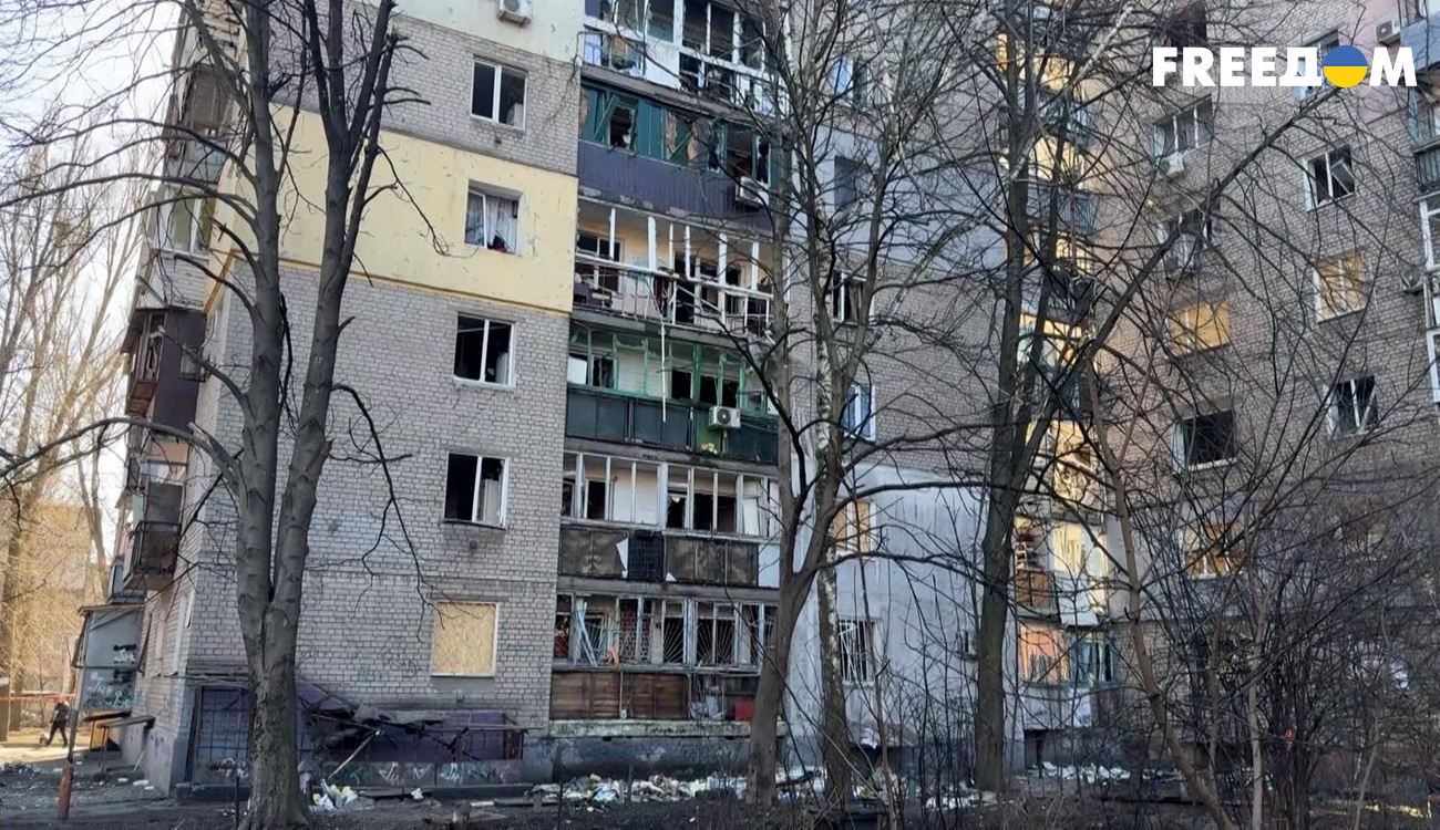 Дроны атаковали Днепр ночью: пострадали десять человек, повреждены школа и детский сад
