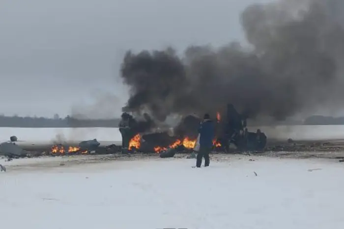 Вертолет разбился в Ленинградской области