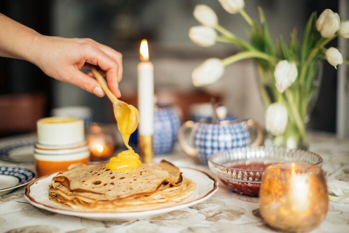 Maslenitsa: Grüße in Prosa, Gedichten und bunten Karten