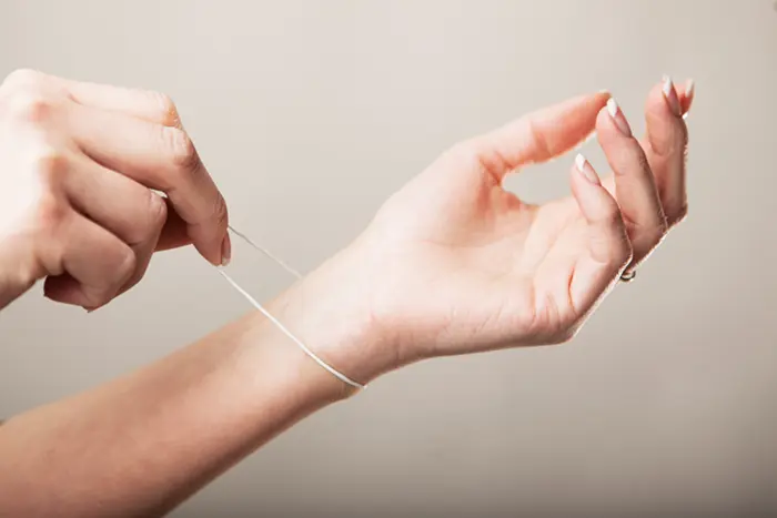 China has invented a material for charging gadgets from body heat: how it works