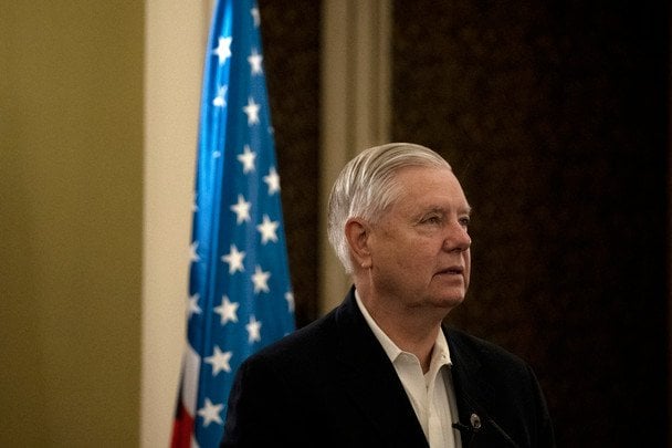 Сенатор США Ліндсі Грем — аятолі Хаменеї: «Дональд Трамп знищить вас»