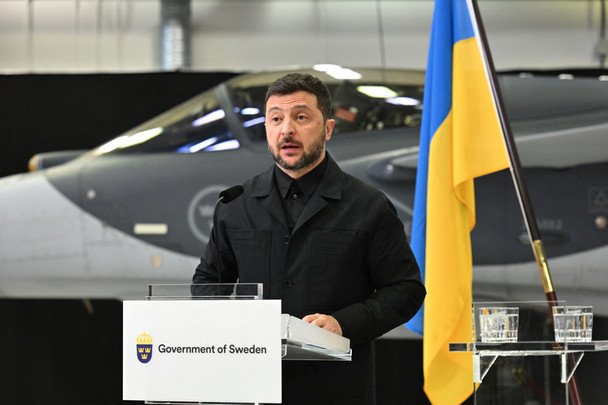 Нові винищувачі Gripen та Rafale