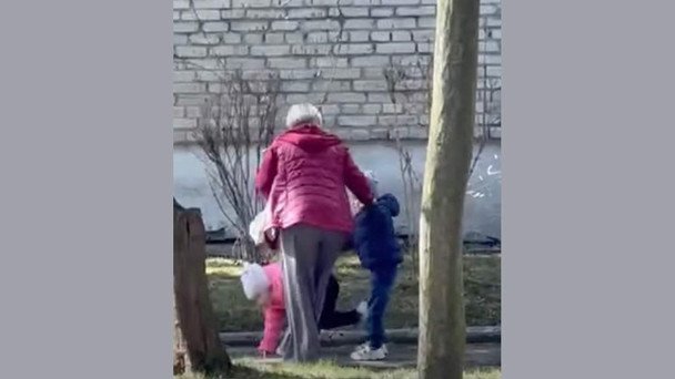 Звільнення виховательки через грубість