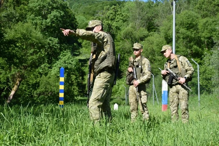 Уряд пропонує до 3 років в'язниці за нелегальний кордон: що відомо
