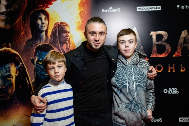 Тарас Тополя вперше після розлучення з'явився на публіці з синами
