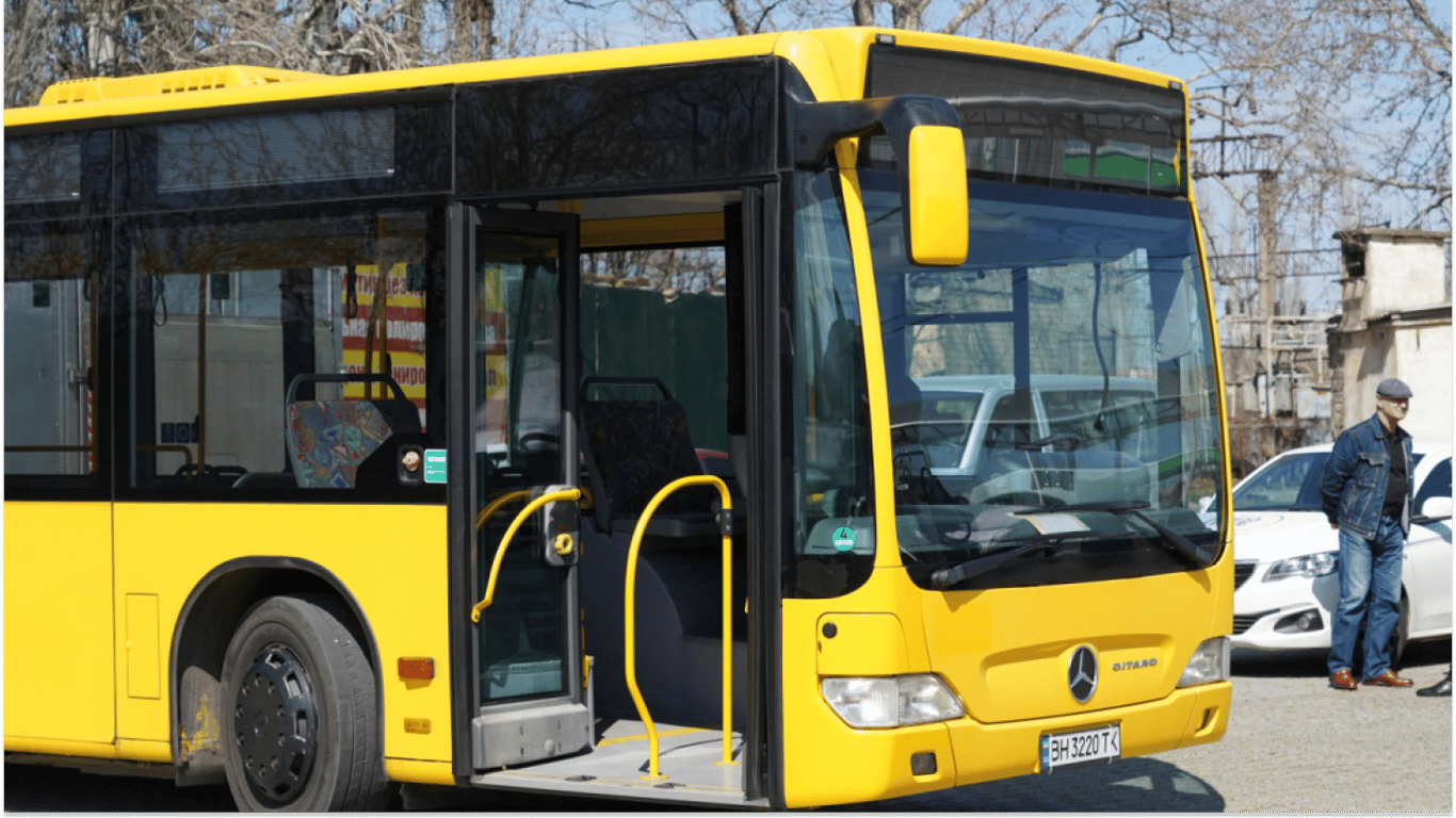 Соціальні автобуси в Одесі
