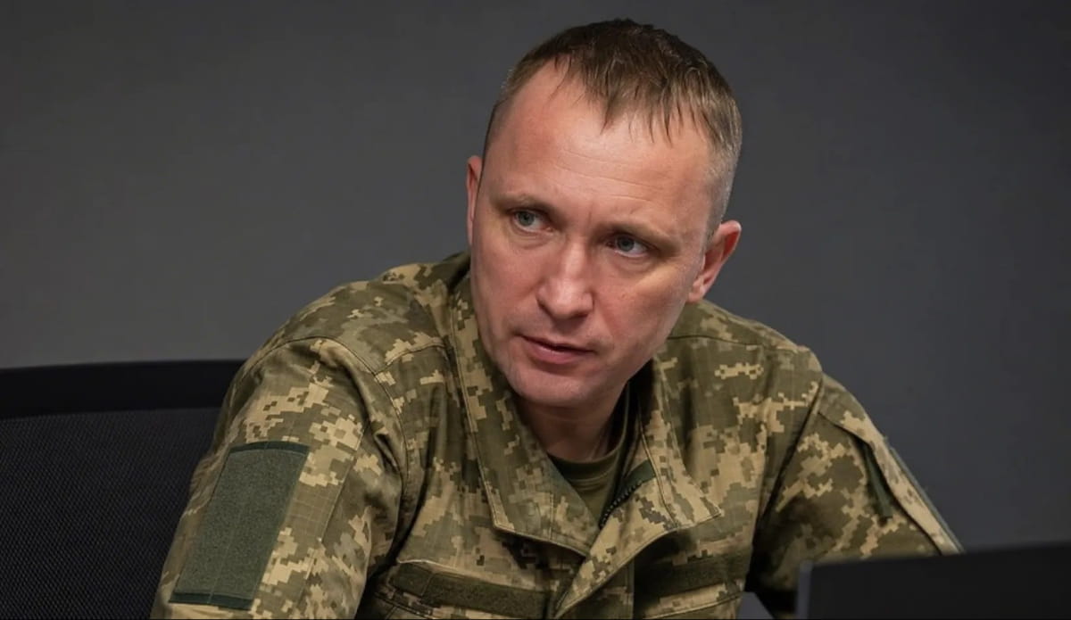 Poroshenko Welcomes Drapatyi as New Commander-in-Chief of Ukraine's Armed Forces: Key Highlights