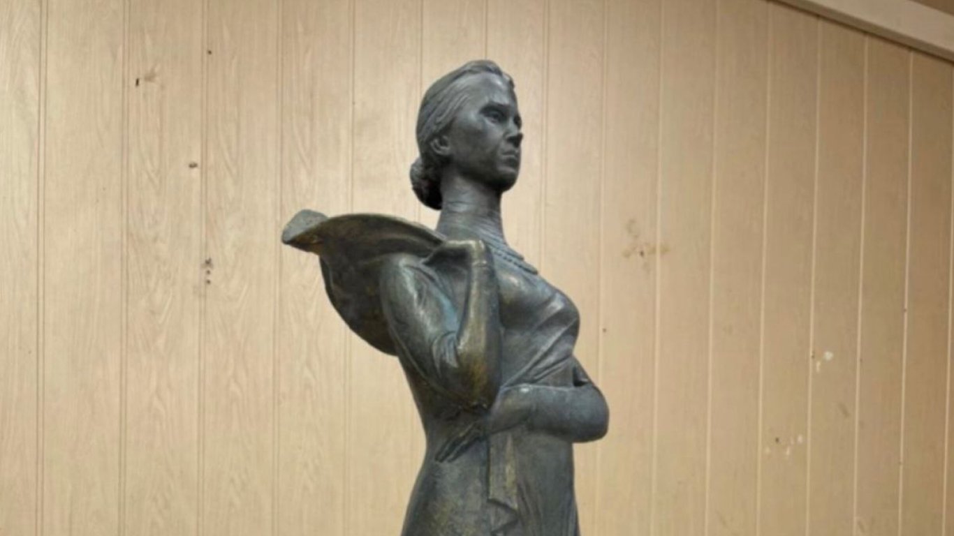 Пам'ятник Лесі Українці в Одесі