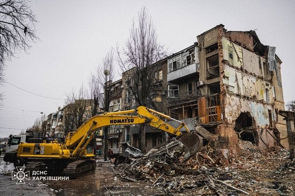 В Харькове четвертые сутки разбирают завалы: нашли тела еще четырех людей