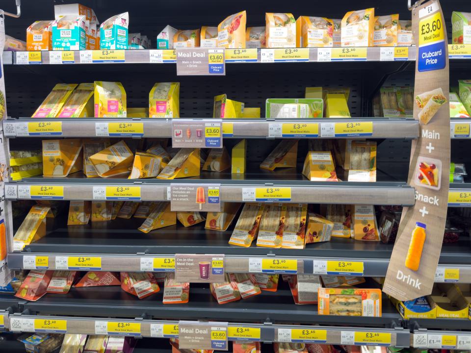 Tesco підвищує ціни на популярні ланч-набори: як зміниться вартість