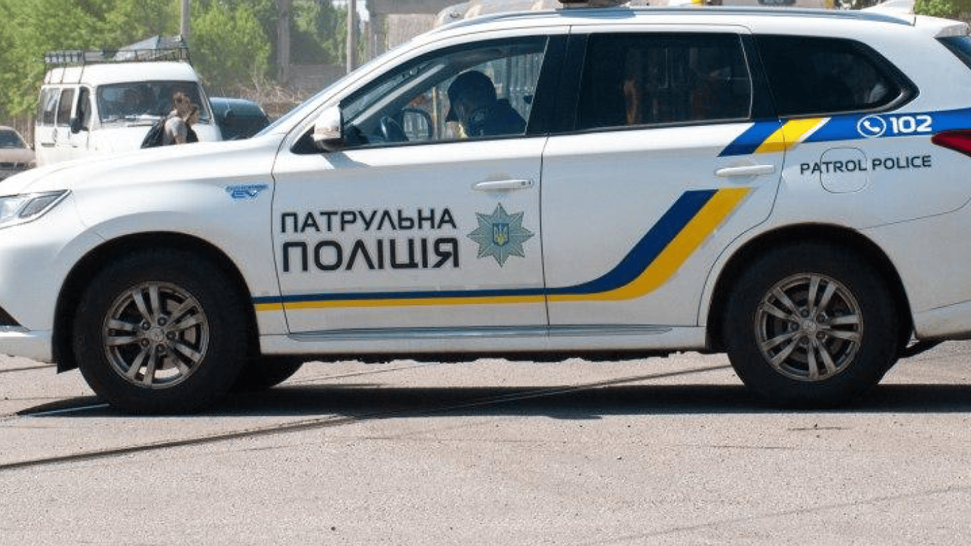 Skandal w Dnieprze: przyszły policjant zrobił sobie zdjęcie przy zwłokach 14-latki – wszczęto dochodzenie