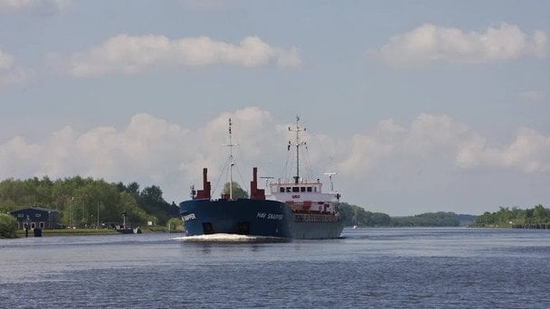 Німецькі спецслужби виявили зв'язок російських суден з дронами над військовими базами