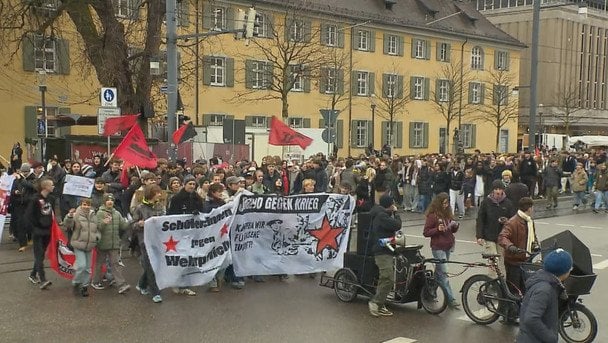 Німеччина: тисячі учнів оголосили страйк проти нового закону про військовий обов'язок