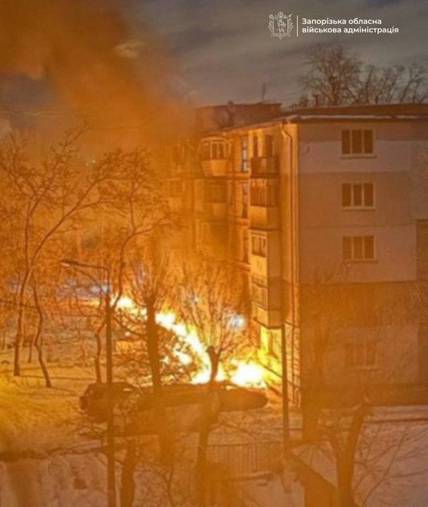 Российские войска нанесли удар по Запорожью 1 января: есть возгорание и повреждения