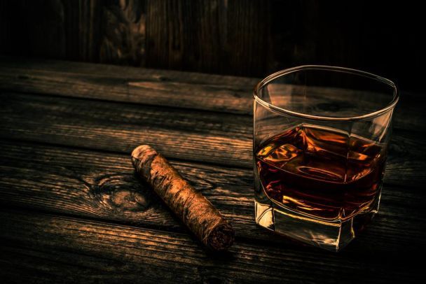 Nowy rok z whisky: zasady degustacji i najlepsze koktajle