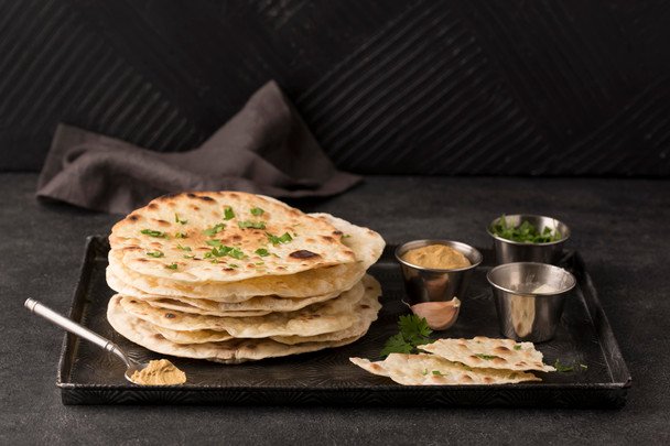 Miękki i elastyczny domowy lavash: jak go upiec, by nie był kruchy