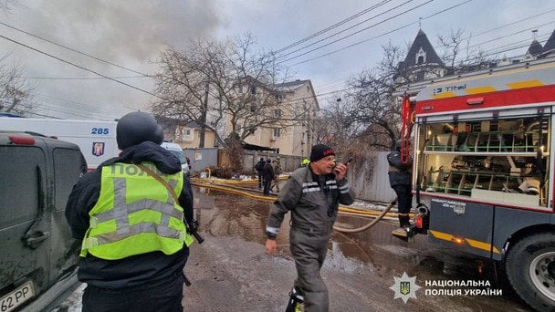 В Киеве дрон пробил квартиру насквозь: хозяйка рассказала о странном спасении