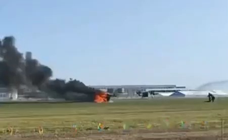 У Китаї вперше в історії зіткнулися літаючі автомобілі: один пілот поранений
