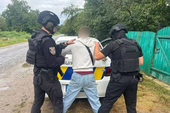 В Винницкой области мужчина стрелял из пневматики по детям: детали инцидента