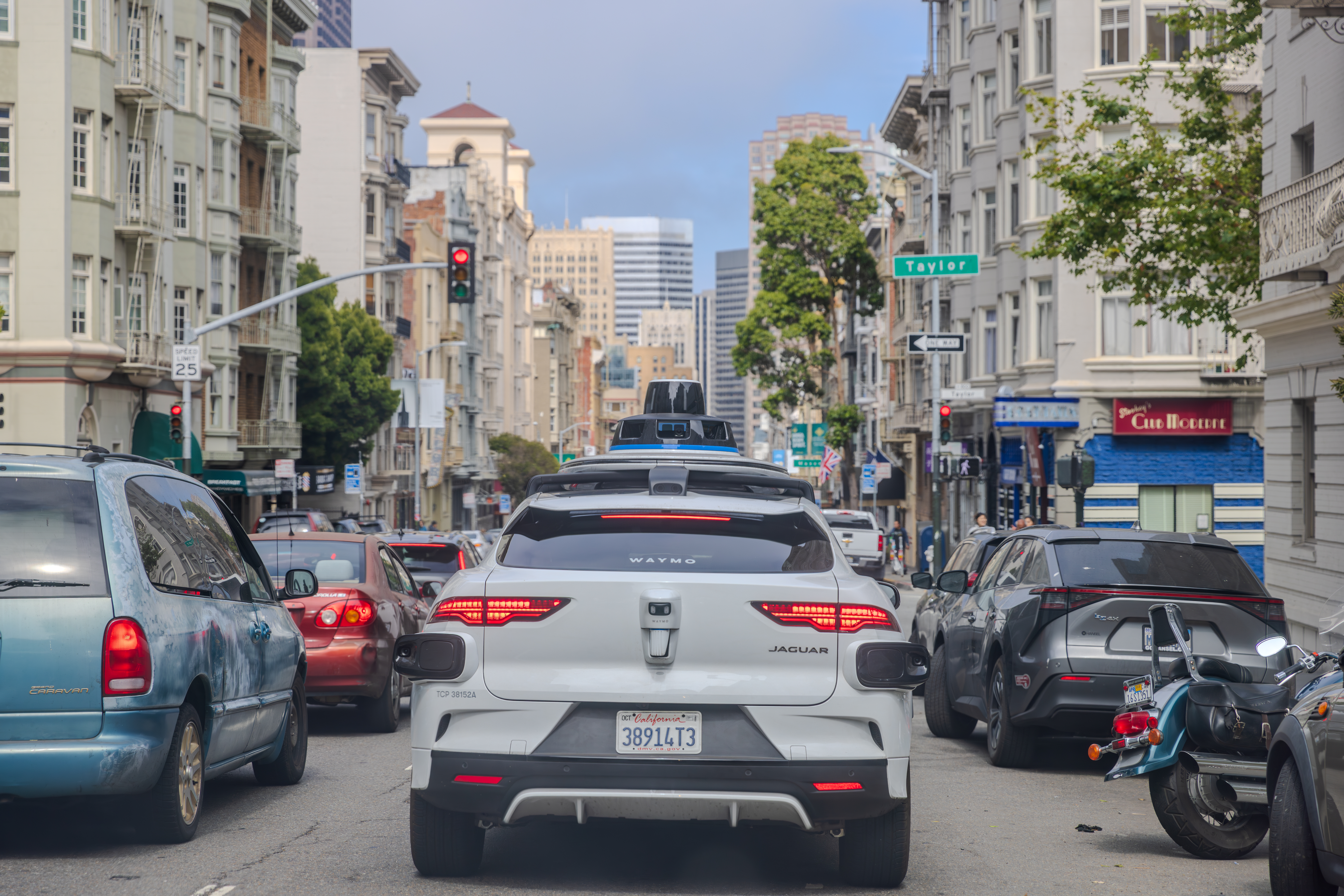 Study Warns: Self-Driving Cars Could Boost U.S. Traffic by 6%