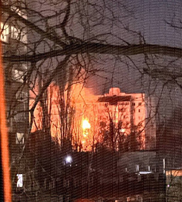 Обстріл Одеси, пошкоджений пологовий будинок