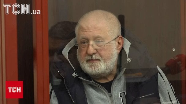 Коломойський про замах на Міндіча: зброю кіллер отримав в посольстві України