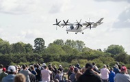 The world's first crewed electric air taxi flight between airports: details