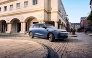 Stellantis and Leapmotor presented a new electric crossover B10 for Europe: details and price