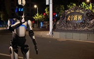 Robot Sets Guinness Record: Walked over 100 km without stopping