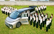 Geely Galaxy V900 sets a Guinness record: 42 people accommodated in the cabin