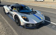 US Police Stops Aston Martin Tester: Incident with Valhalla Hypercar