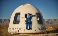 Blue Origin sends person in wheelchair to space for the first time