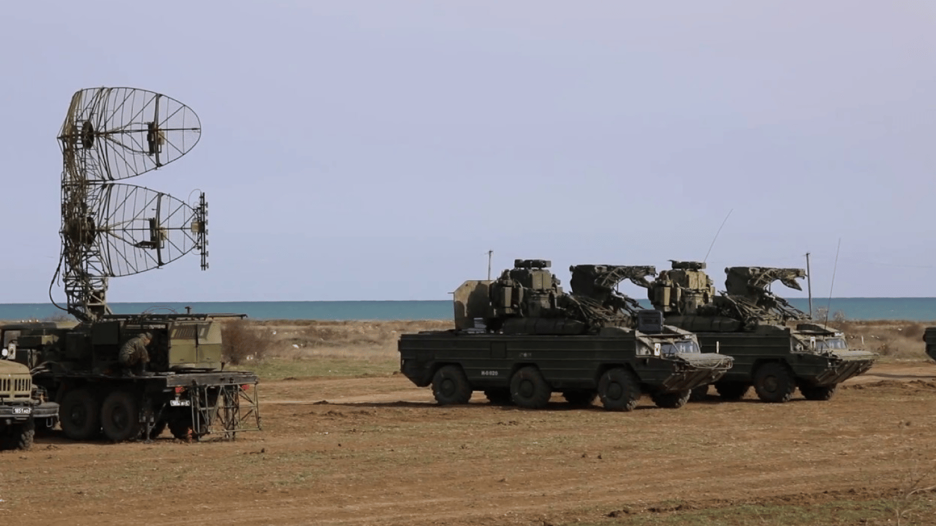 Kiews Truppen entdecken Lücken in Russlands verstärkter Krim-Luftabwehr – S-400 getroffen