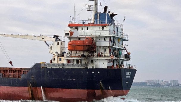 Россия атаковала два иностранных судна в Черном море: есть раненый