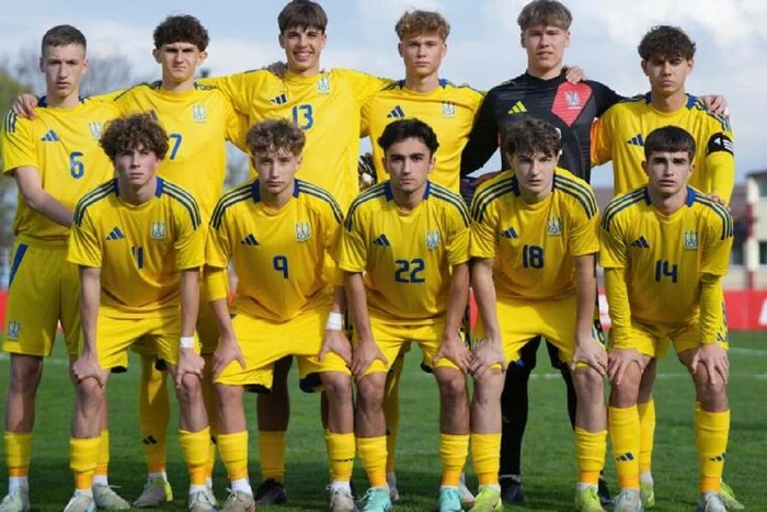 The Ukrainian football team celebrates victory