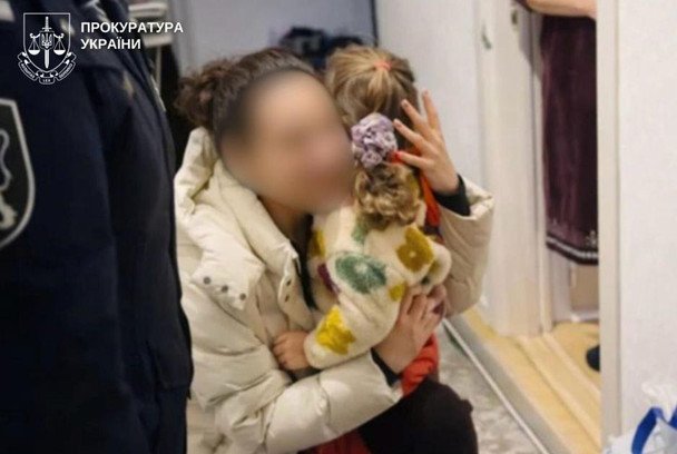 Повернення доньки матері після викрадення