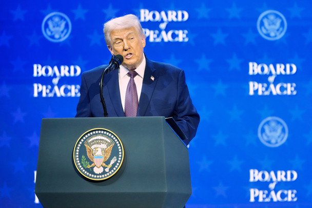 Трамп представляє мирний план для України