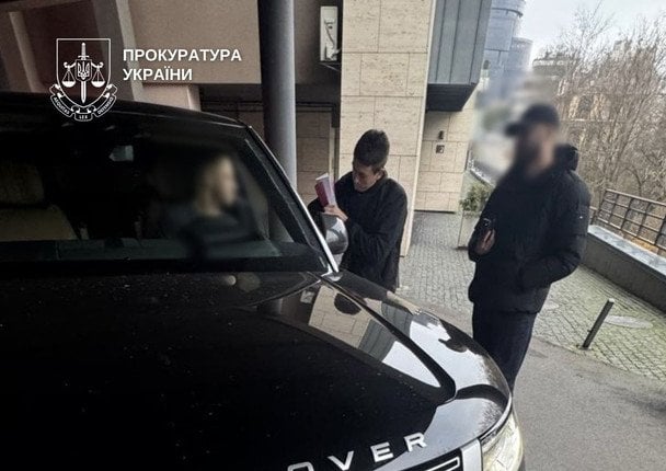 Пластический хирург повредил нерв пациентки: в Киеве объявлено подозрение врачу