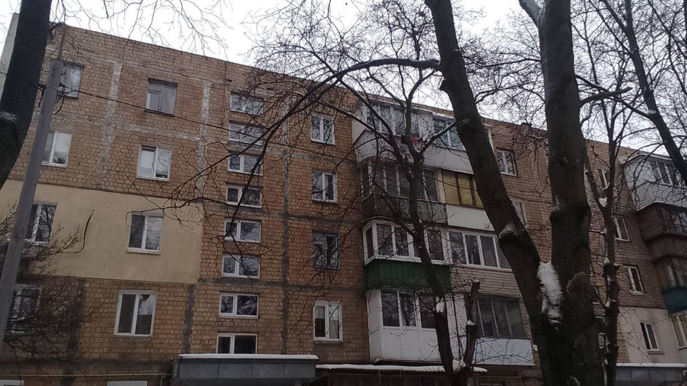 Реновація хрущовок та виселення мешканців