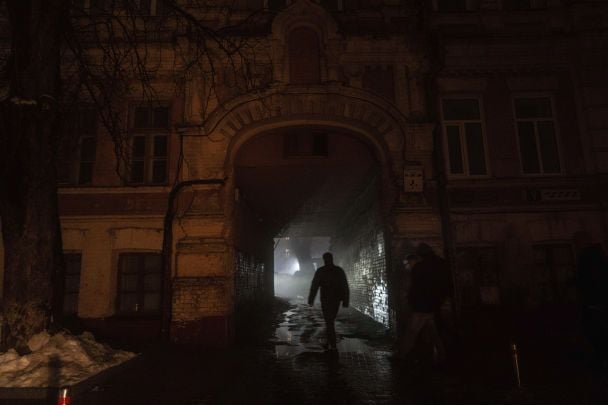 Екстрені відключення чи блекаут: що насправді відбувається в енергосистемі