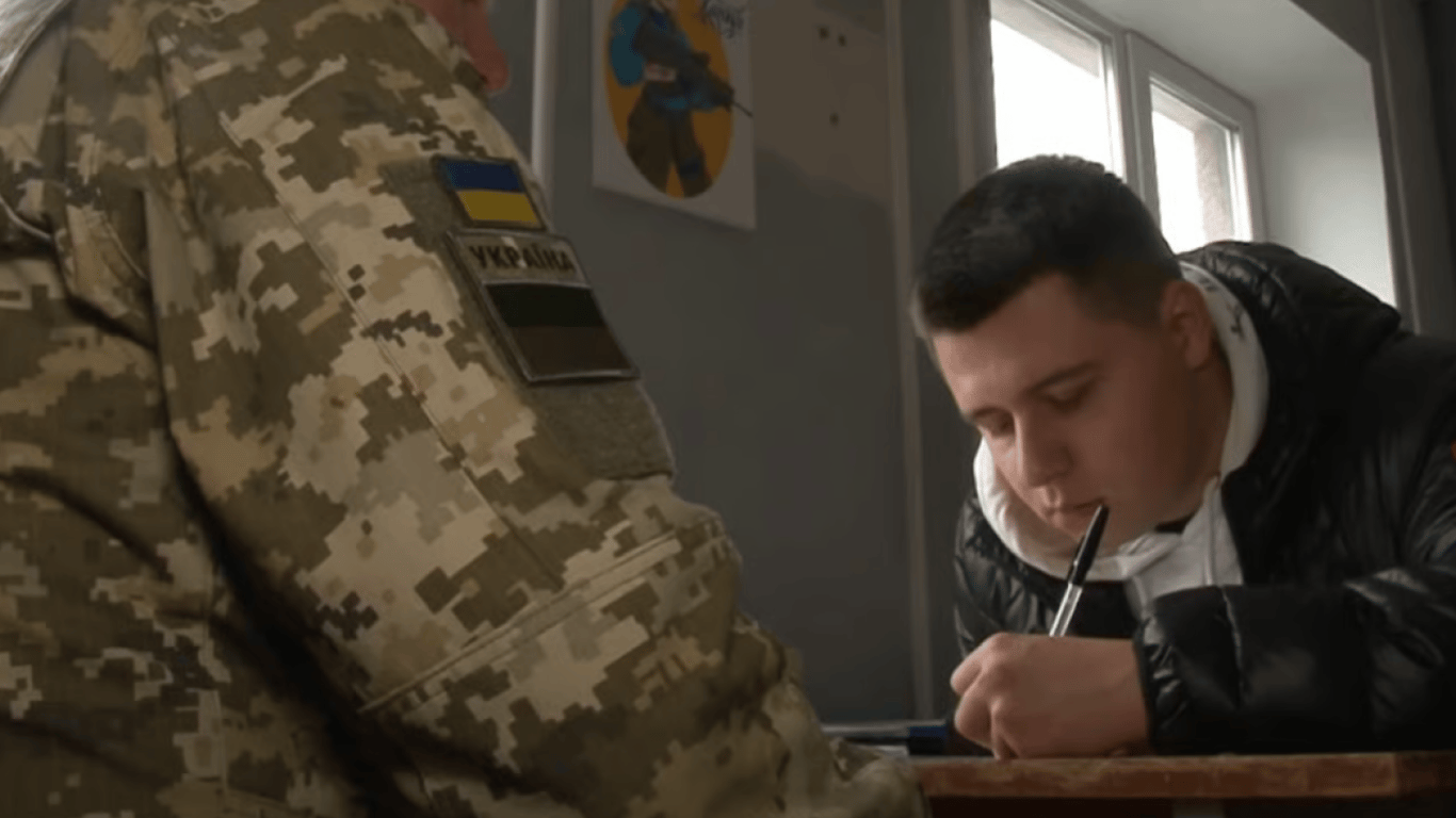 Бронирование в Украине выросло до 1,3 млн