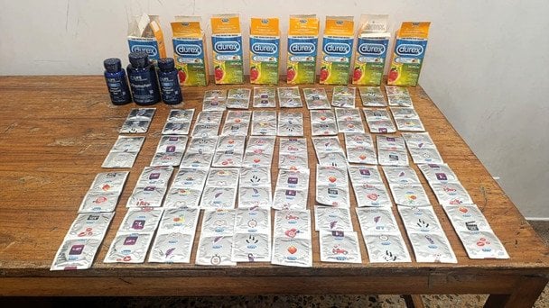 Колумбия запретила въезд туристу с 100 презервативами в чемодане
