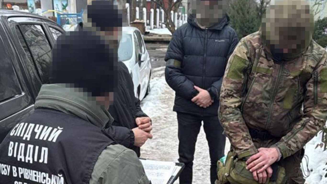 Взрывчатка в кастрюле у кафе