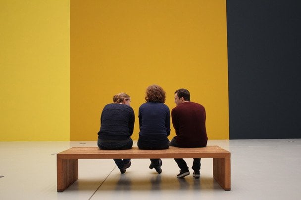 Szybki skok na arcydzieła: w niecałe 3 minuty zginęły obrazy Renoir, Cézanne’a i Matisse’a, straty oszacowano na 9 mln euro