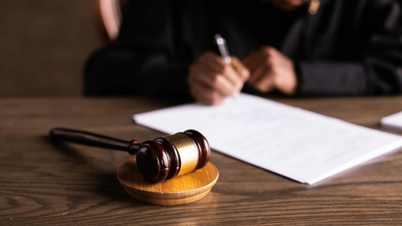 Суд повертає кошти за штраф